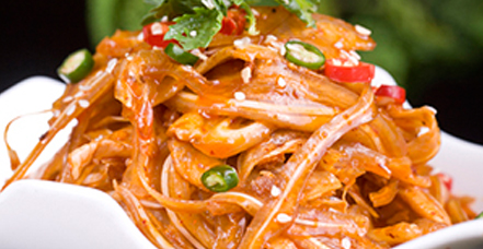 红油猪耳怎么做？爱吃的朋友们赶紧学起来吧！