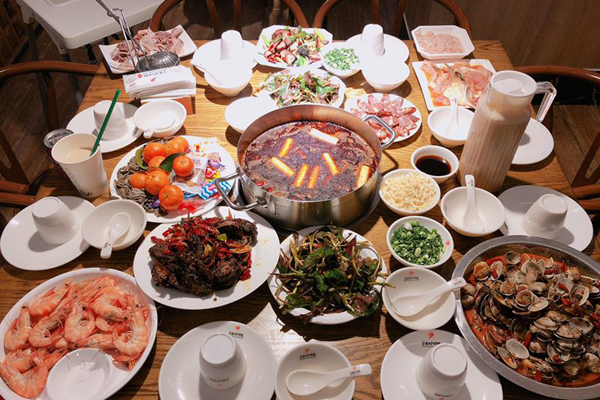 守柴炉北京烤鸭加盟店年夜饭