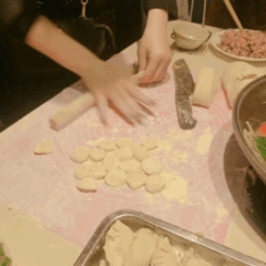 包饺子