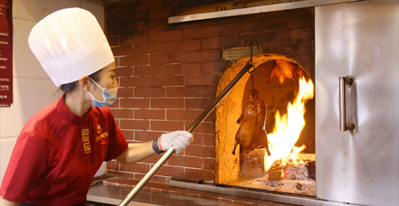 脆皮烤鸭和果木烤鸭加盟哪个好？