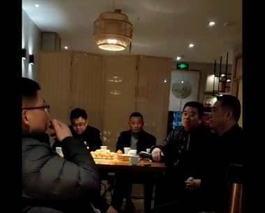 老字号协会考察守柴炉烤鸭加盟店大礼堂店 老字号协会考察守柴炉烤鸭加盟店大礼堂店