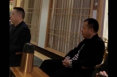 老字号协会考察守柴炉烤鸭加盟店大礼堂店 老字号协会考察守柴炉烤鸭加盟店大礼堂店