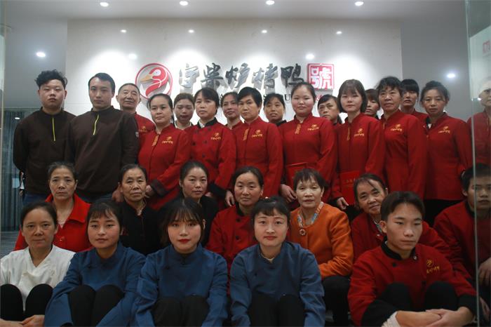 热烈祝贺守柴炉品牌2019第三季度优秀员工颁奖典礼暨新员工培训会圆满结束！